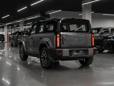 В России начали продавать новый кроссовер Jaecoo. Дилер оценил полноприводный Jaecoo EJ6 в 3,25 млн рублей